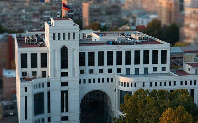 «Մեծարգո վարչապետի» օրոք ինչի՞ մակարդակը չի ընկել, որ այս մեկինը չընկներ