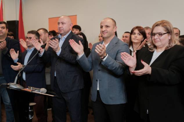 «Հրապարակ». Ճգնաժամը այն ժամանակ էր, երբ ՔՊ-ն «Բալասանյան դաշինք»-ի հետ հուշագիր ստորագրեց
