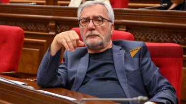 Ծերուկի զեկույցը, ասում են, շատ տխուր է