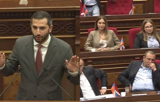 Բեմում «Նիկոլից ավելի Նիկոլ» կատարումն է․․․