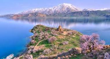 Հայաստանի կապուտաչյա գեղեցկուհին․․․