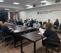 «Հրապարակ». Շպարգալկա է դուրս բերել ու բռնվել