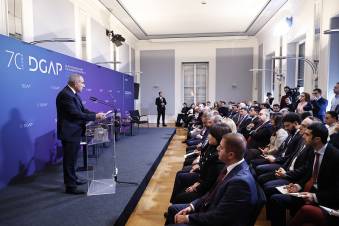 «Հրապարակ». Փաշինյանը Հայաստանում ճանապարհ է բացում ադրբեջանցիների համար