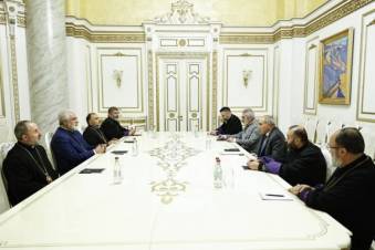 Три епископа из списка не  подписали заявление
