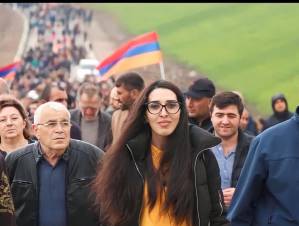 «Հրապարակ». Եթե Վեհափառին չեն ընդունում, ի՞նչ իրավունքով են շարունակում իրենց գործունեությունը