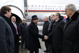 Զարմանում եմ որ դեռ կան քո կողմից խաբված մարդիկ