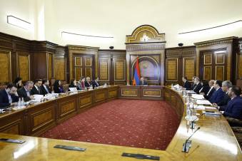«Հրապարակ». Ովքեր պատրաստվում են Ալիեւի տնային աշխատանքը կատարել, նրանցից հարցրեք