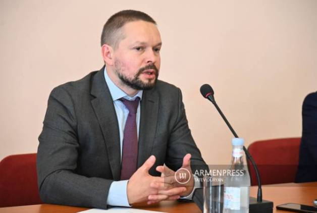 «Հրապարակ». Մի անգամ ասվեց՝ երբ ԵՄ-ին միանալու օրենք ընդունեցիք, երկրորդ անգամ՝ երբ «Թրամփի ուղու» մասին պայմանավորվեցիք