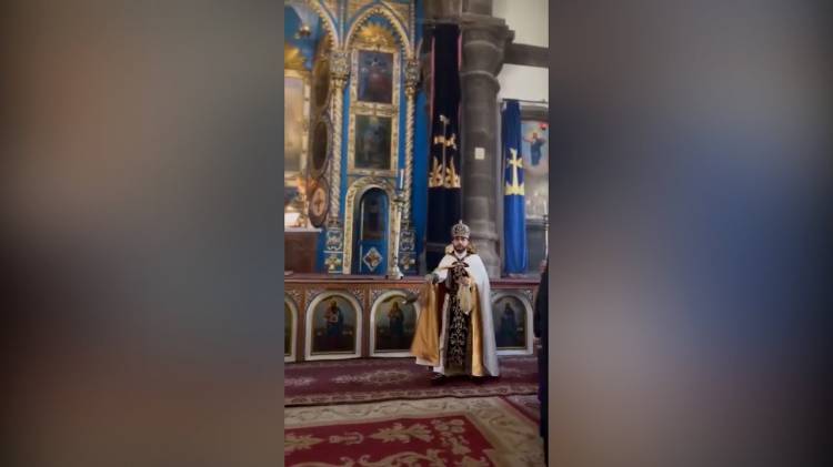Յոթ Վերքում հատուկ պատարագ է