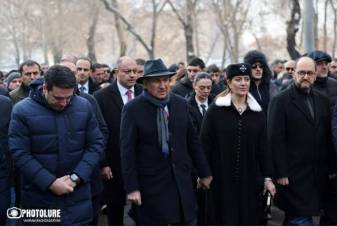 Ժողովրդի և Աստծո անունից խոսելու վտանգավոր հալյուցինացիան