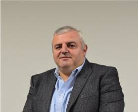 Խաղաղության եւ ինքնիշխանության միֆը՝ սոցիալական վերելակում