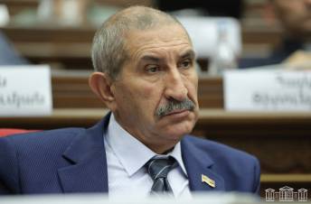 «Հրապարակ». Քոչարյանը թող Ղարաբաղին տեր կանգներ, ոչ թե հանձներ