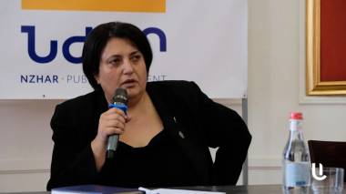 «Հրապարակ»․ Լրագրողները խանգարում են Նիկոլի երազանքին