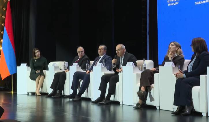 Կանայք են կրում պատասխանատվությունը երկրում արդարության ու արդարադատության համար․ Նիկոլ Փաշինյան