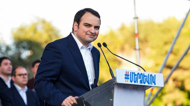 1 դրամ աշխատավարձը արդար հատուցում է ամեն երկրի ղեկավարին, ում երկրում 500,000 աղքատ մարդ կա