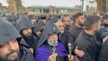 Դրսում գումարված Ժողովը պետության փտախտի ախտանիշ է