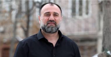 Ձեր դիմելաձևից ավելի փոքրանում եք հենց դուք, ոչ թե Միքայել սրբազանը