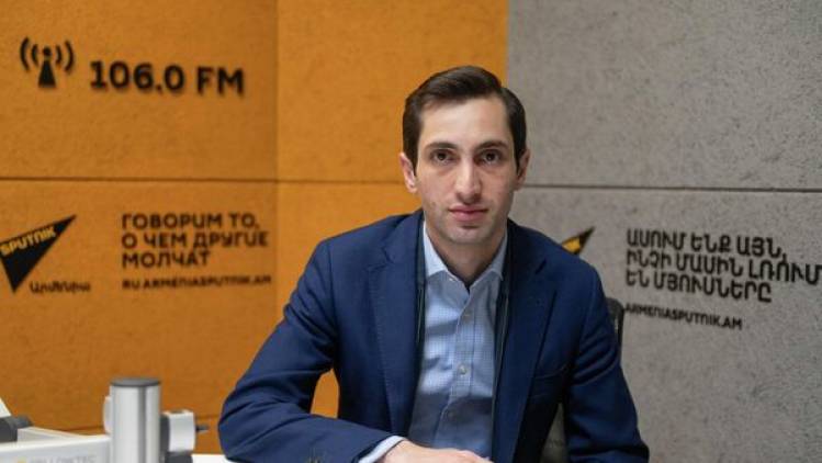 «Հրապարակ»․ Տանում-բերում են մարդկանց` չեն գրանցում