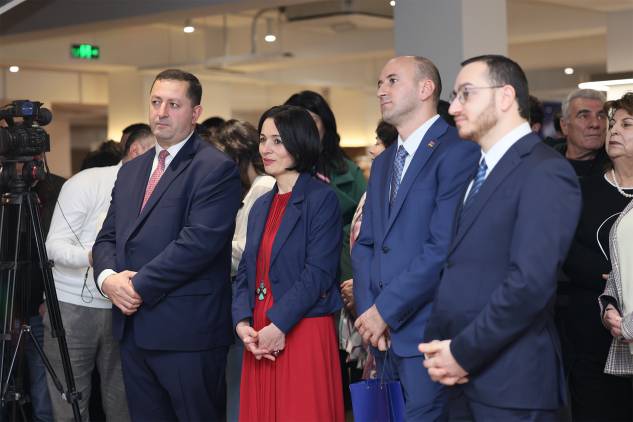 «Հրապարակ»․ Կրթօջախների ֆեյսբուքյան էջերը նախարարին շնորհավորելու համար չեն