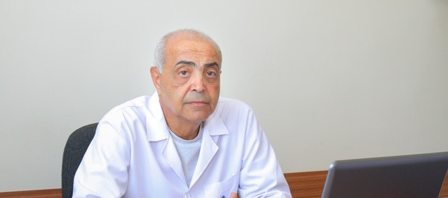 Եթե ես պատահական անցորդ եղած լինեի, գուցե ձեռքս թափ տայի եվ ըմբռնումով մոտենայի