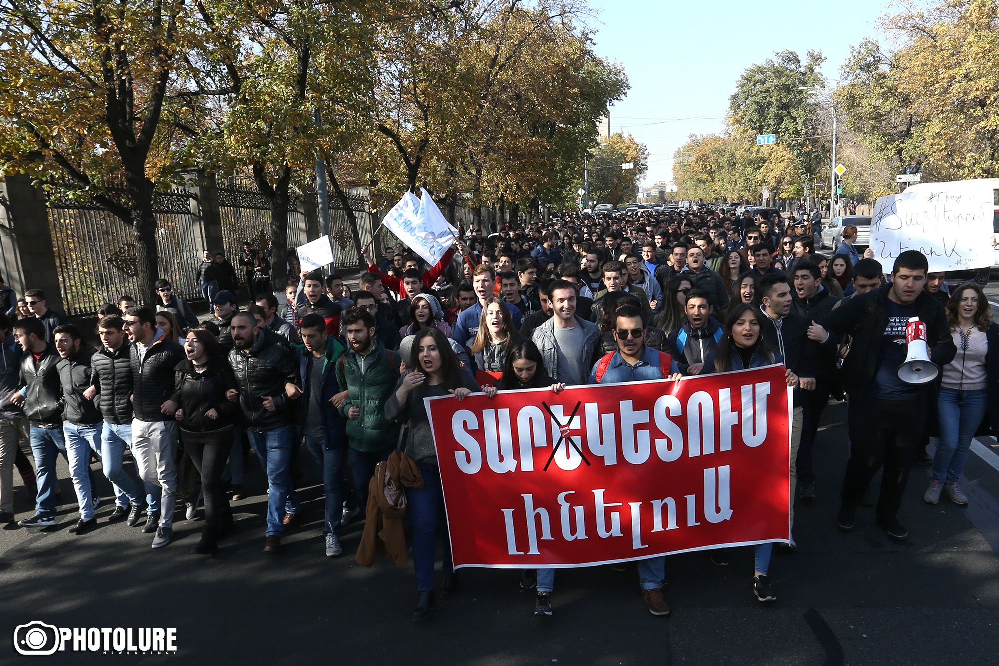 Ուսանողական ցույցերի հետեւում էս ինչքա՞ն ականջներ են երեւում