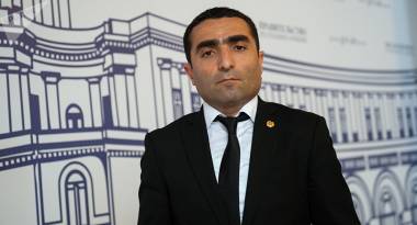 Ասֆալտին փռվելու և պատերին ծեփվելու որևէ գործընթաց ինձ հայտնի չէ. Կոտայքի մարզպետ 