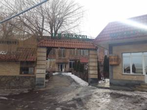 Գարեջրատուն՝ մշակույթի տան դիմաց