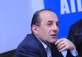 Իմաստ չունի հրապարակային դեմարշներ անելը