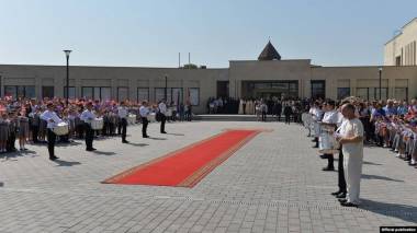 Խախտումներ՝ Էօրնեկեան հանրակրթական դպրոցում