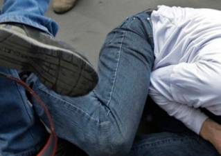 Երիտասարդների միջեւ վիճաբանությունը ավարտվել է դանակահարությամբ
