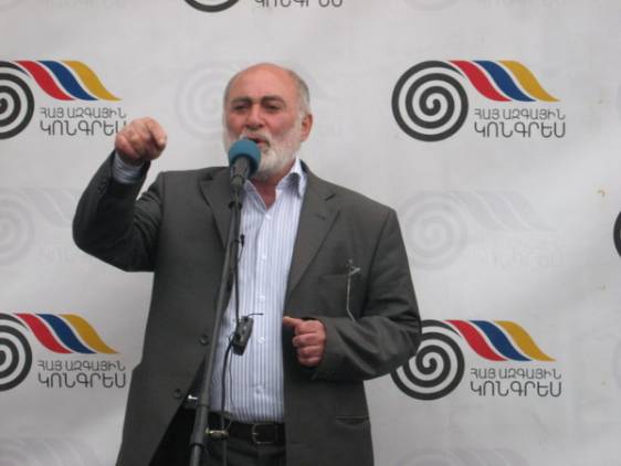 Քսան տարի քանդում էին, ավերում էին, ոչ մեկս ակտիվ չէր քննադատում