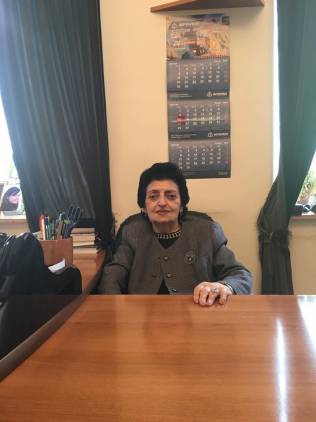 Զարմանալի է մեր ժողովուրդը՝ իր պատմությունը այդքան սիրող եւ այդ պատմությունից դասեր չքաղող