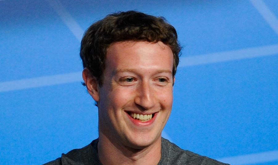 Facebook-ը սուզվում է, Լոնդոնը՝ համոզում, Թրամփը՝ դիմագրավում