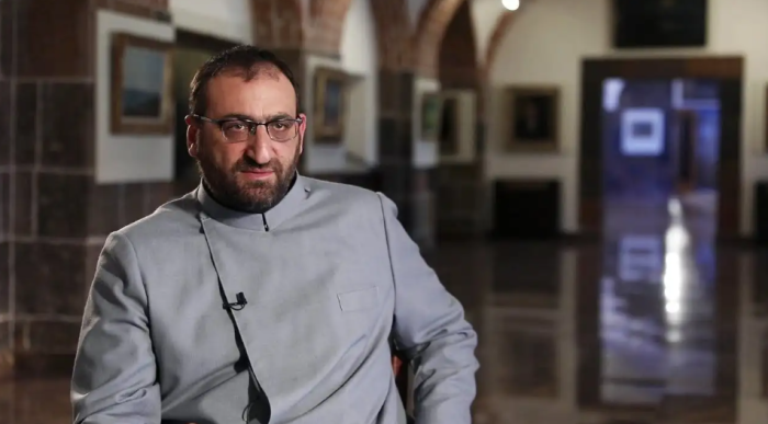 Արշակ Սրբազանի գործով նորություն կա