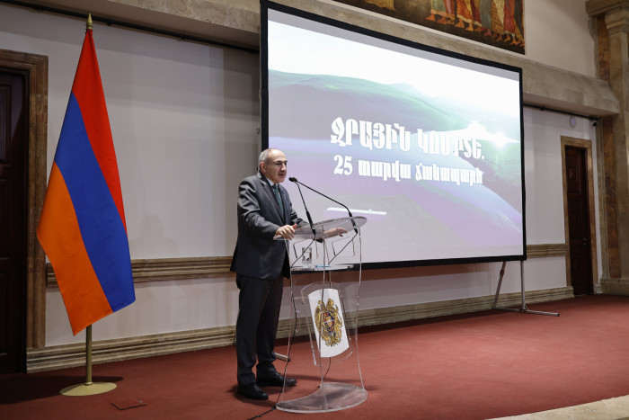 «Հրապարակ». Ջրային կոմիտեի 25-ամյակը տոնեցին ու հայտարարեցին, որ այսուհետ ընդամենը 17 ժամ ենք ջուր ունենալու