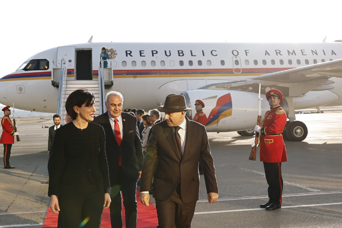 Ինչու է Փաշինյանը խուճապահար վազել Վրաստան