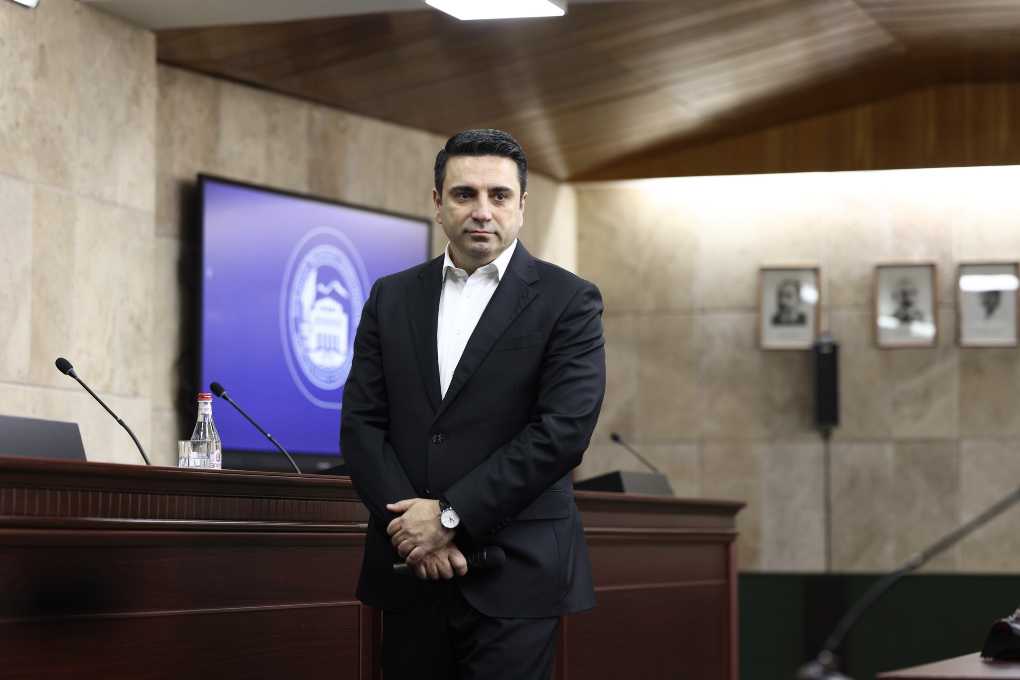 Ալեն Սիմոնյանն` ուր, ֆիզիկան ու գիտահետազոտությունն` ուր