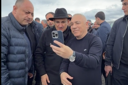Դիմում ԿԸՀ-ին․ Պետության եւ իշխող կուսակցության նույնացում