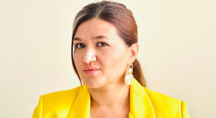 Ամեն ինչ սկսվում է մեկ ապտակից, մեկ բղավոցից
