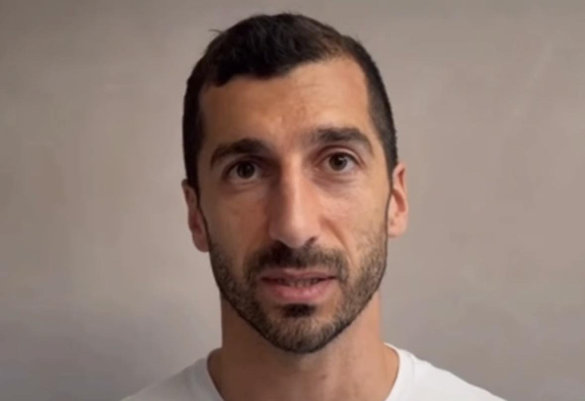 Ում է շնորհավորել Մխիթարյանը