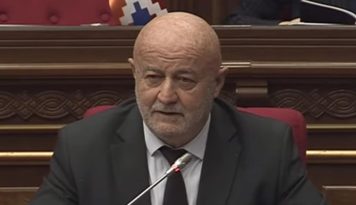 Մի քիչ փող տվեք, պրծնենք էդ ցավից