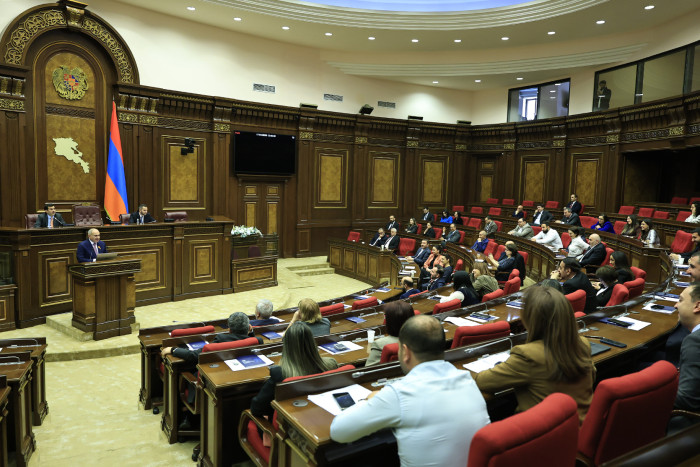 8 տարի շարունակ