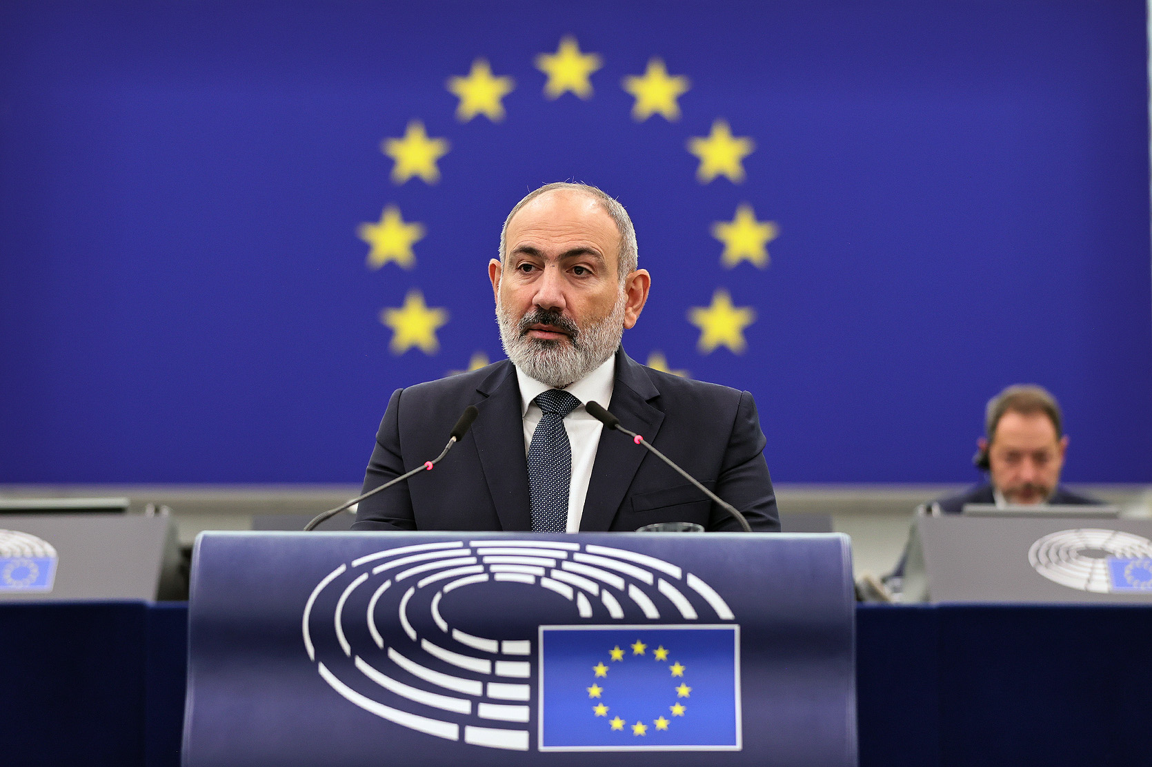 ԵՄ-ն և բարոյական աջակցությունը