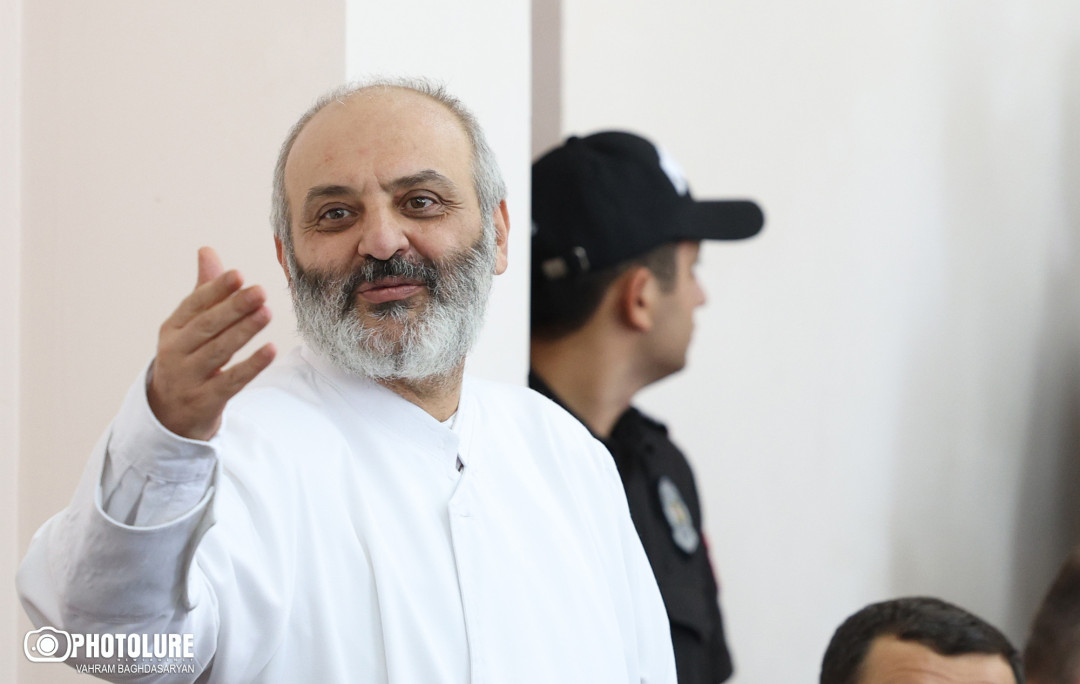 Բագրատ սրբազանի կալանքը երկարաձգվեց