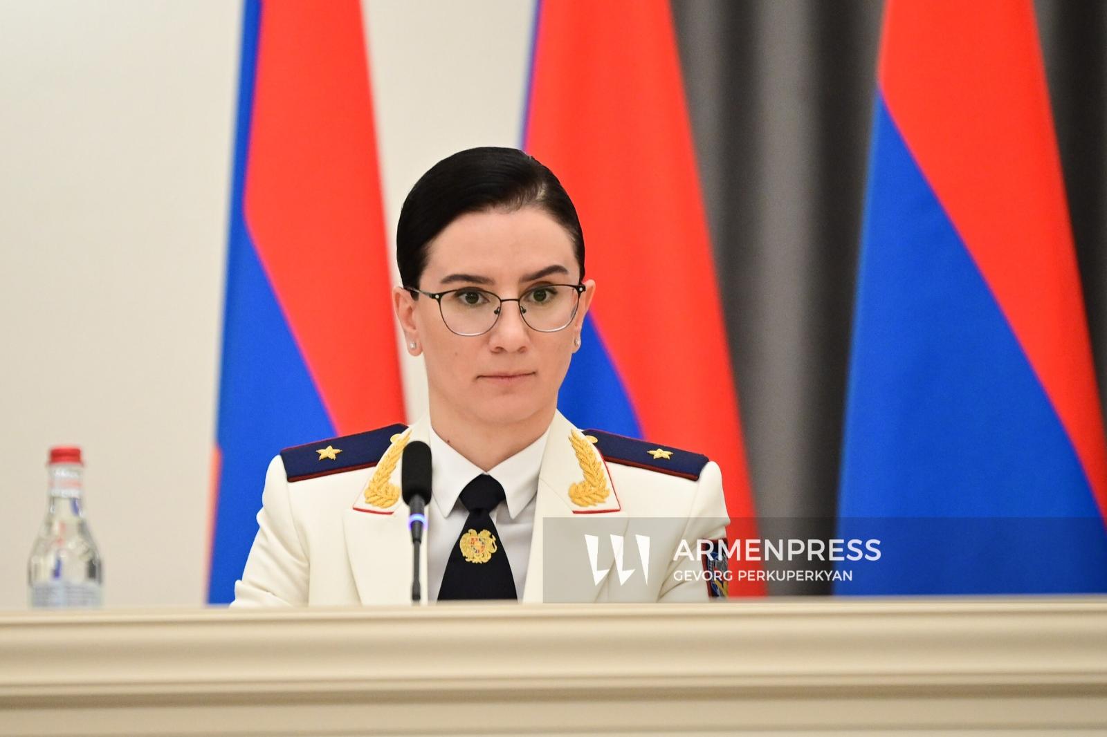 «Հրապարակ»․ Աննա Վարդապետյանին նկար են նվիրել