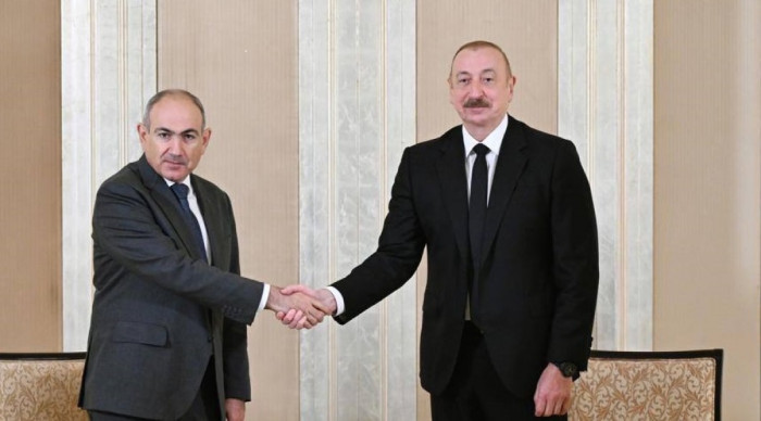 Ազատենք Նիկոլին թշնամու առաջ սողալով խաղաղություն մուրալու անպատվությունից