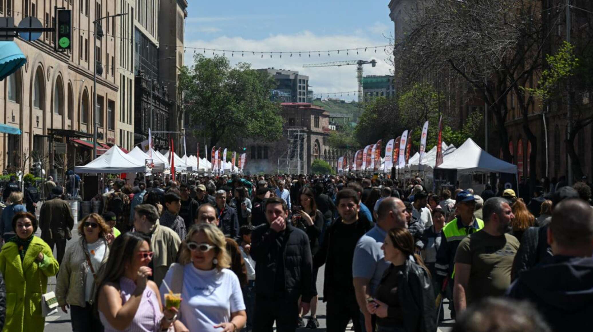 Որ ընկերություններն էին մասնակցում խորոված փարթիին և ովքեր էին DJ-ները