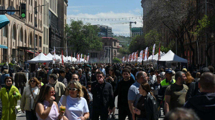 Որ ընկերություններն էին մասնակցում խորոված փարթիին և ովքեր էին DJ-ները