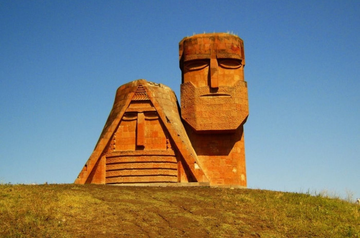 «Մենք ենք մեր սարերը» հուշարձանը դարձել է Բաքվի հակահայկական ռազմավարության հերթական թիրախը. Ավանեսով