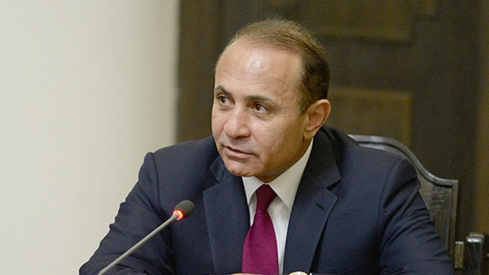 Овик Абраамян стал осторожнее